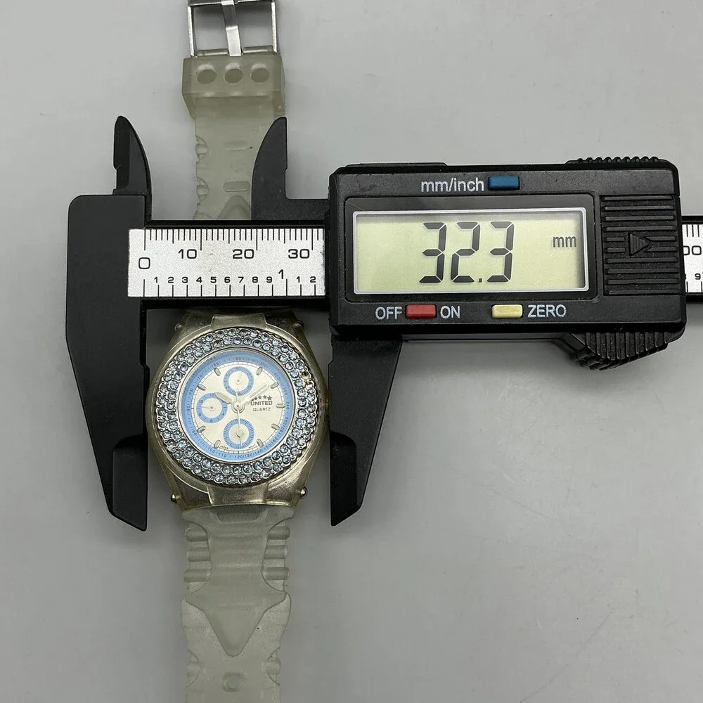 Vintage United Womens Watch 32mm Silver Blue Dial Gem Bezel Clear New Battery